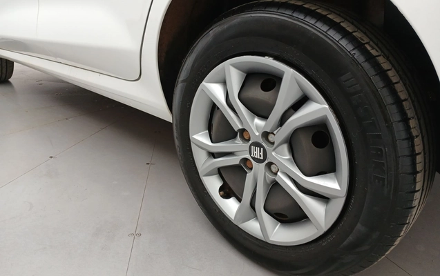 imagem-https://www.socarrao.com.br/sc-vehicle-images-prod/3987335/1789969390237-1_095530.jpg