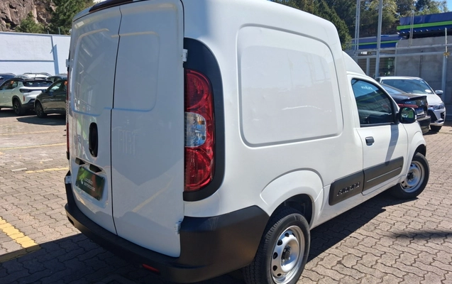imagem-https://www.socarrao.com.br/sc-vehicle-images-prod/3987348/1789969416146-2_023512.jpg
