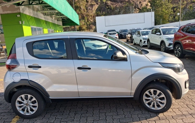 imagem-https://www.socarrao.com.br/sc-vehicle-images-prod/3987362/1789969438328-1_024345.jpg