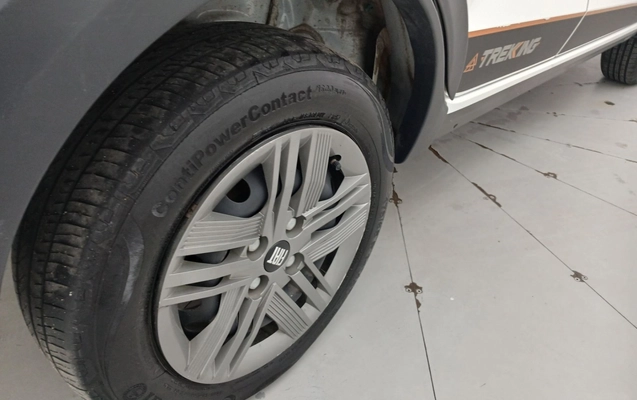 imagem-https://www.socarrao.com.br/sc-vehicle-images-prod/3987489/1789969605221-1_013558.jpg