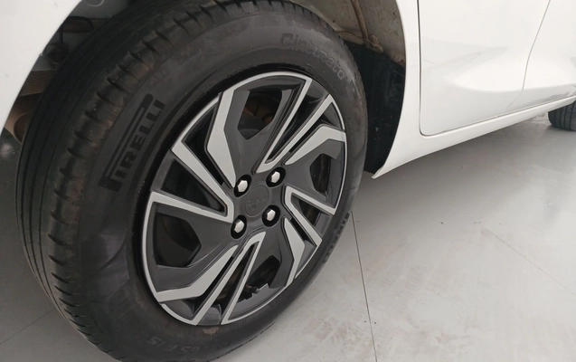 imagem-https://www.socarrao.com.br/sc-vehicle-images-prod/3987632/1789969787158-1_041030.jpg