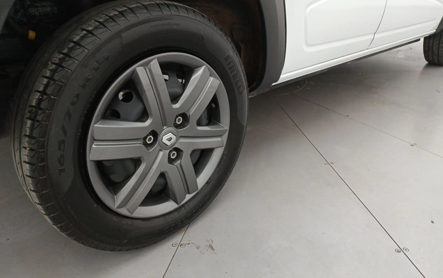 imagem-https://www.socarrao.com.br/sc-vehicle-images-prod/3987634/1789969792484-2_011909.jpg
