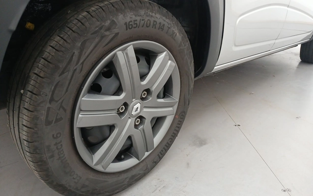 imagem-https://www.socarrao.com.br/sc-vehicle-images-prod/3987748/1789969881619-1_020551.jpg