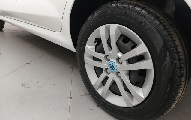 imagem-https://www.socarrao.com.br/sc-vehicle-images-prod/3988255/1789970485712-1_030240.jpg