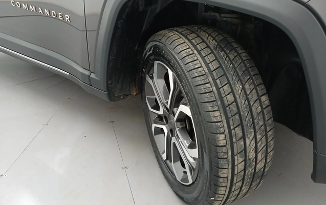 imagem-https://www.socarrao.com.br/sc-vehicle-images-prod/3988262/1789970511382-1_030302.jpg