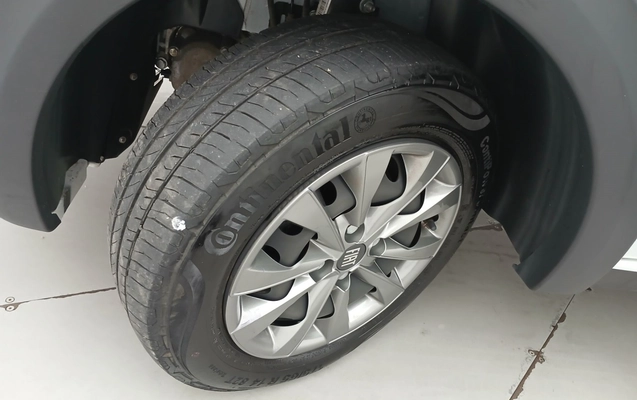 imagem-https://www.socarrao.com.br/sc-vehicle-images-prod/3988296/1789970618805-2_023305.jpg