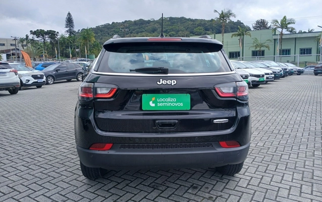 imagem-https://www.socarrao.com.br/sc-vehicle-images-prod/3988387/1789970842479-1_023051.jpg