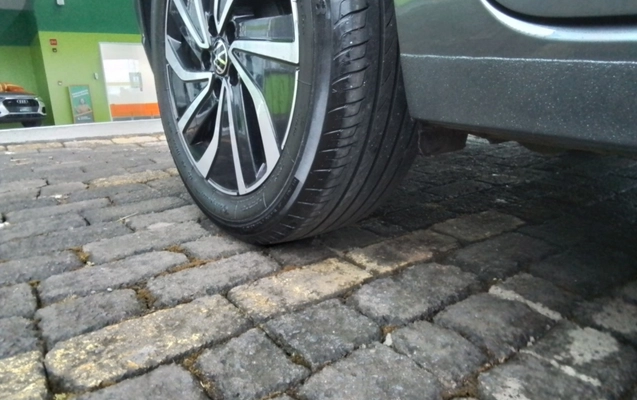 imagem-https://www.socarrao.com.br/sc-vehicle-images-prod/3988391/1789970847298-1_094300.jpg