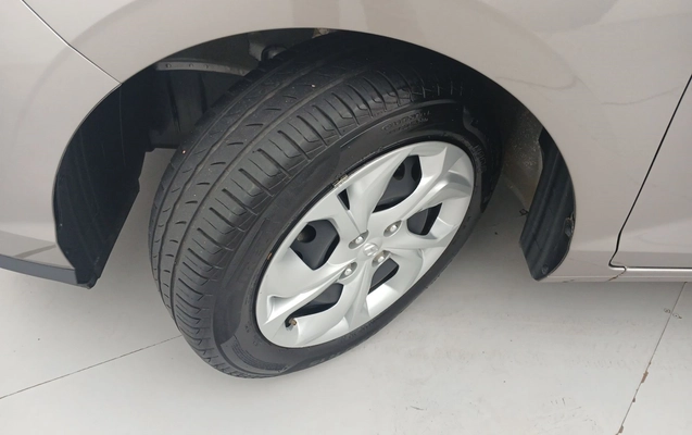 imagem-https://www.socarrao.com.br/sc-vehicle-images-prod/3988442/1789970928999-1_112817.jpg