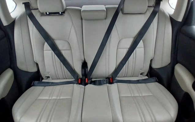 imagem-https://www.socarrao.com.br/sc-vehicle-images-prod/3988643/1789971251985-2_045613.jpg