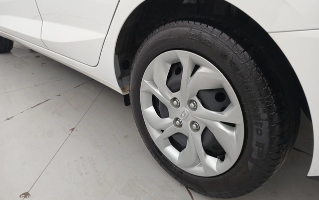 imagem-https://www.socarrao.com.br/sc-vehicle-images-prod/3988763/1789971630884-2_042700.jpg