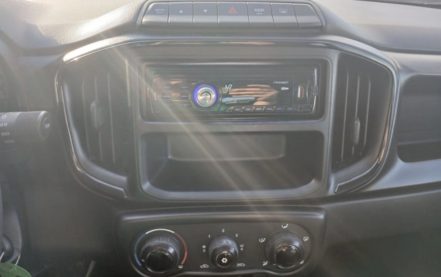 imagem-https://www.socarrao.com.br/sc-vehicle-images-prod/3989223/1789972552473-1_042347.jpg