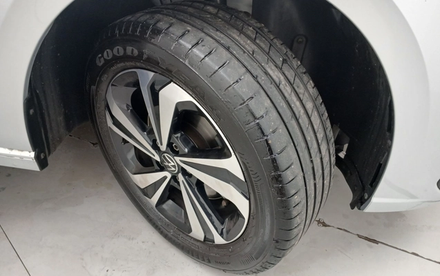 imagem-https://www.socarrao.com.br/sc-vehicle-images-prod/3989233/1789972568661-2_113324.jpg