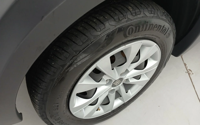 imagem-https://www.socarrao.com.br/sc-vehicle-images-prod/3989269/1789972611331-2_052804.jpg