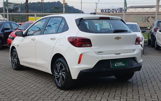 imagem-https://www.socarrao.com.br/sc-vehicle-images-prod/3989387/1789972756130-1_053558.jpg