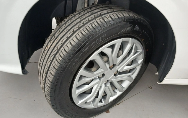 imagem-https://www.socarrao.com.br/sc-vehicle-images-prod/3989421/1789972835033-1_081858.jpg