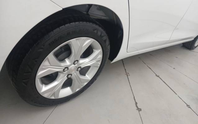 imagem-https://www.socarrao.com.br/sc-vehicle-images-prod/3989474/1789972906208-1_070950.jpg