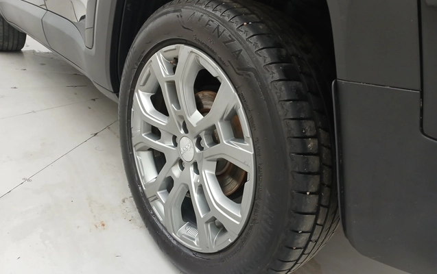imagem-https://www.socarrao.com.br/sc-vehicle-images-prod/3989795/1789973523760-2_082709.jpg