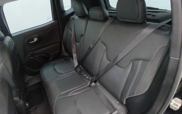 imagem-https://www.socarrao.com.br/sc-vehicle-images-prod/3989804/1789973534737-1_082717.jpg