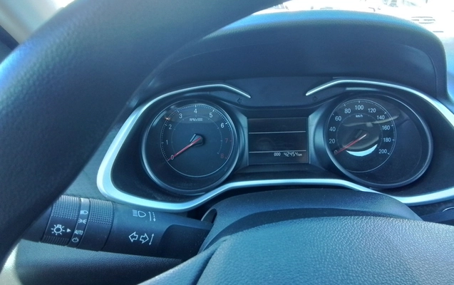 imagem-https://www.socarrao.com.br/sc-vehicle-images-prod/3990110/1789973934878-1_065006.jpg
