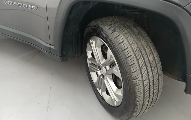 imagem-https://www.socarrao.com.br/sc-vehicle-images-prod/3990249/1789974110021-2_041349.jpg