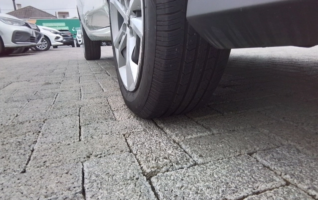 imagem-https://www.socarrao.com.br/sc-vehicle-images-prod/3990324/1789974203770-2_035408.jpg