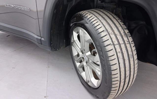 imagem-https://www.socarrao.com.br/sc-vehicle-images-prod/3990387/1789974309351-1_035007.jpg