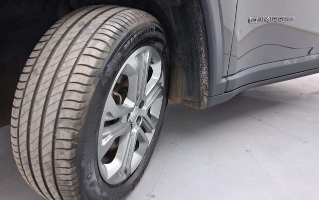 imagem-https://www.socarrao.com.br/sc-vehicle-images-prod/3990421/1789974403532-1_035123.jpg