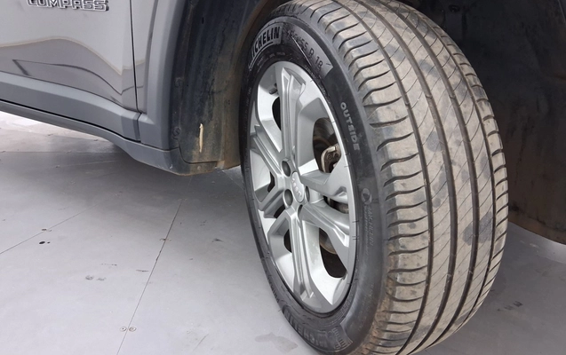 imagem-https://www.socarrao.com.br/sc-vehicle-images-prod/3990421/1789974403536-1_035126.jpg