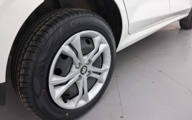 imagem-https://www.socarrao.com.br/sc-vehicle-images-prod/3990768/1789975580339-1_043700.jpg