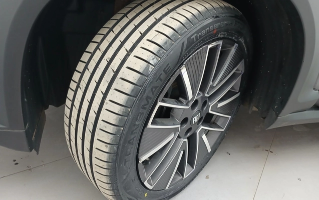 imagem-https://www.socarrao.com.br/sc-vehicle-images-prod/3990777/1789975589249-1_043617.jpg
