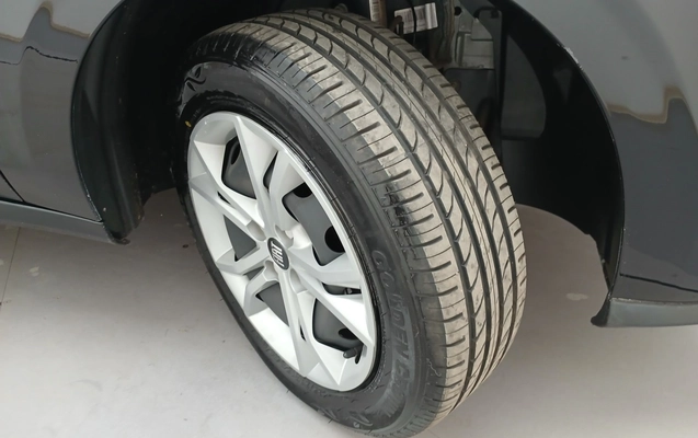 imagem-https://www.socarrao.com.br/sc-vehicle-images-prod/3990951/1789975763887-1_053025.jpg