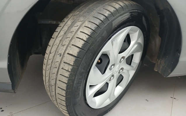 imagem-https://www.socarrao.com.br/sc-vehicle-images-prod/3990969/1789975781441-2_043044.jpg