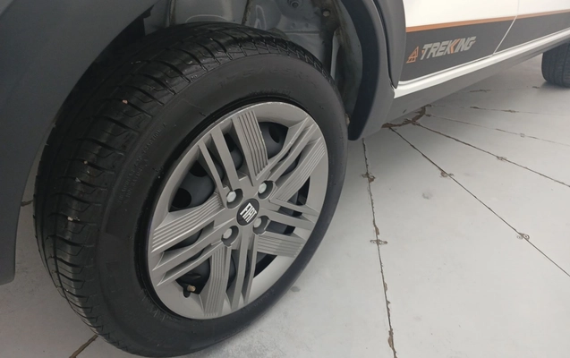 imagem-https://www.socarrao.com.br/sc-vehicle-images-prod/3991418/1789977218791-1_113800.jpg