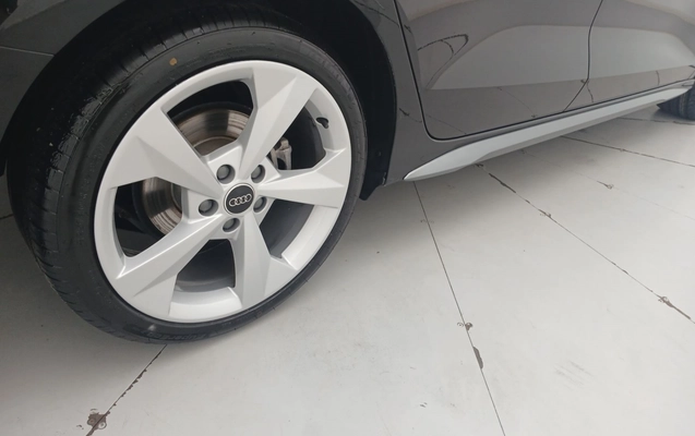 imagem-https://www.socarrao.com.br/sc-vehicle-images-prod/3991728/1789978172174-2_073032.jpg