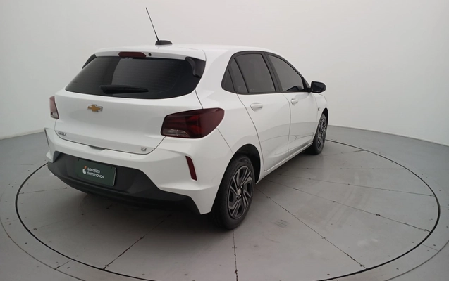 imagem-https://www.socarrao.com.br/sc-vehicle-images-prod/3991759/1789978219654-1_123536.jpg
