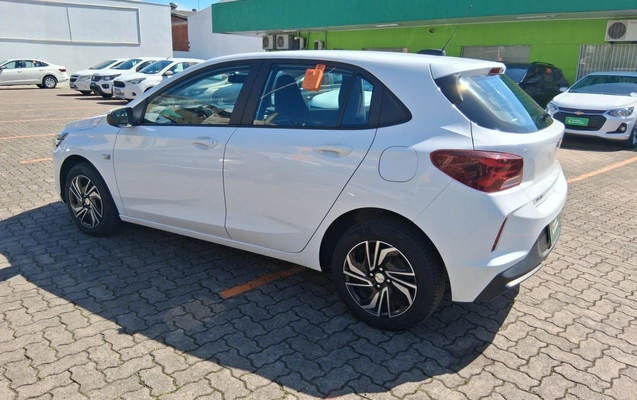 imagem-https://www.socarrao.com.br/sc-vehicle-images-prod/3991843/1789978328903-2_115407.jpg