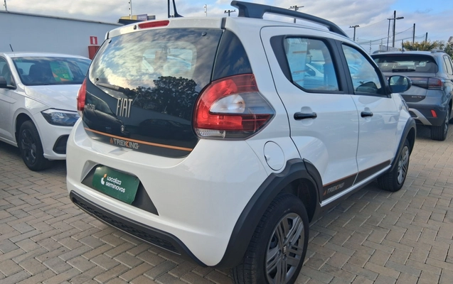 imagem-https://www.socarrao.com.br/sc-vehicle-images-prod/3991859/1789978346505-1_044425.jpg
