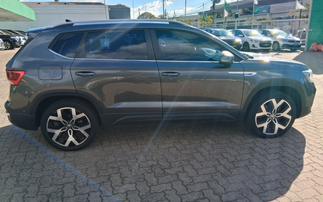imagem-https://www.socarrao.com.br/sc-vehicle-images-prod/3991907/1789978432963-2_095509.jpg