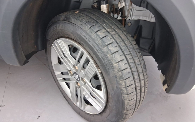 imagem-https://www.socarrao.com.br/sc-vehicle-images-prod/3992015/1789979752532-1_092016.jpg