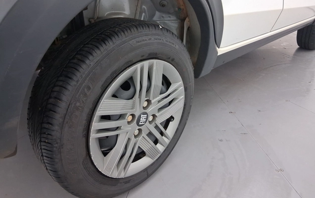 imagem-https://www.socarrao.com.br/sc-vehicle-images-prod/3992015/1789979752535-1_092017.jpg