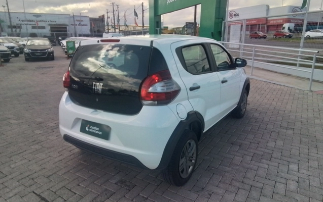 imagem-https://www.socarrao.com.br/sc-vehicle-images-prod/3992022/1789979825398-1_025817.jpg