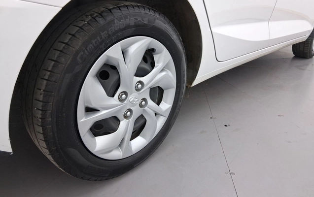 imagem-https://www.socarrao.com.br/sc-vehicle-images-prod/3992096/1789980285381-1_055035.jpg