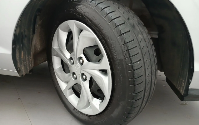 imagem-https://www.socarrao.com.br/sc-vehicle-images-prod/3992164/1789981141494-1_060507.jpg
