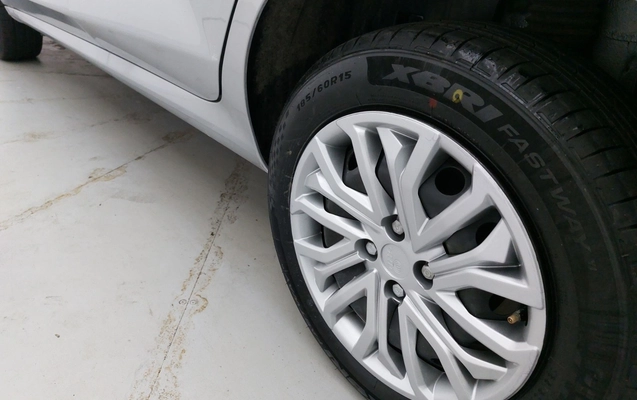 imagem-https://www.socarrao.com.br/sc-vehicle-images-prod/3992165/1789981175417-2_060346.jpg