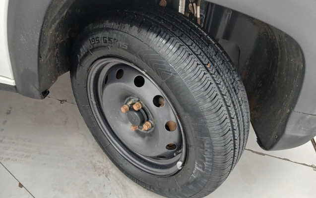 imagem-https://www.socarrao.com.br/sc-vehicle-images-prod/3992702/1789991034543-1_084346.jpg