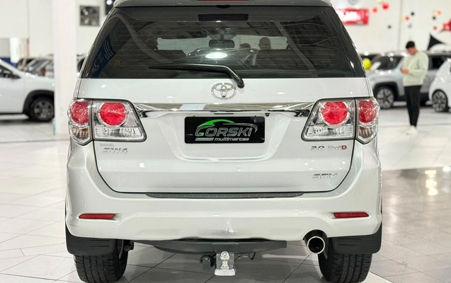 imagem-https://www.socarrao.com.br/sc-vehicle-images-prod/3993511/1789993133086-YTMwZGVhNjEtYTdlNC00NDEyLWE1NmItZmQ2ZThjY2MxYWNjLmpwZWc.jpeg