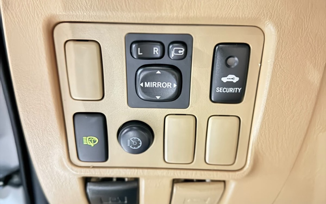 imagem-https://www.socarrao.com.br/sc-vehicle-images-prod/3993511/1789993133838-ZTNiYjg3YzUtZmU5Mi00ZmZiLThlZDYtMGU1MWE5MDM5N2MyLmpwZWc.jpeg