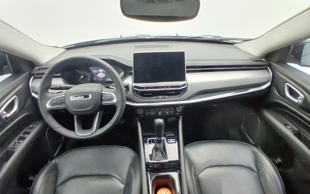 imagem-https://www.socarrao.com.br/sc-vehicle-images-prod/3993523/1789993163935-1_025130.jpg