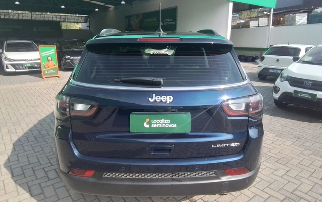imagem-https://www.socarrao.com.br/sc-vehicle-images-prod/3993551/1789993326756-1_111246.jpg